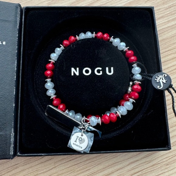 Nogu "I Love America" Red and White Crystal Wrap Bracelet - Picture 2 of 6